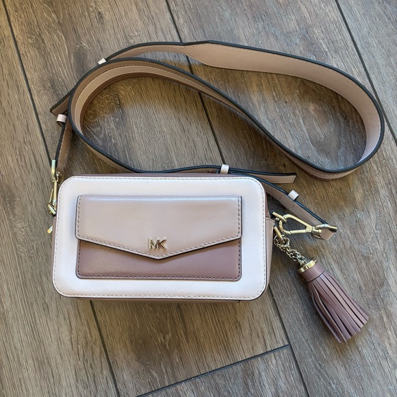 Michael Kors Camera Small Tri-color Multicolor Leather Cross Body Bag baby pink - Picture 1 of 5
